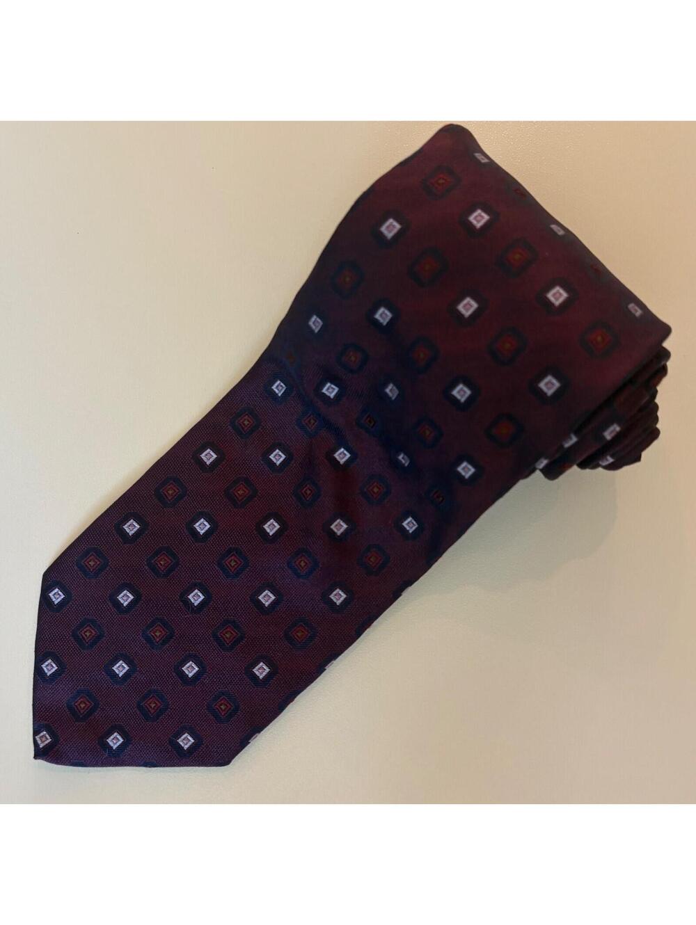 Pal Zileri Italy Silk Tie Burgundy Wine Neat Geometric Medallion Professional